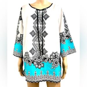 Salon Studio White and Blue Graphic Tunic with Adjustable 3/4 Sleeves